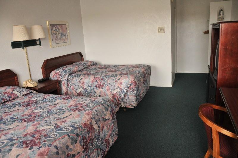 Stagecoach Motel La Junta Room photo