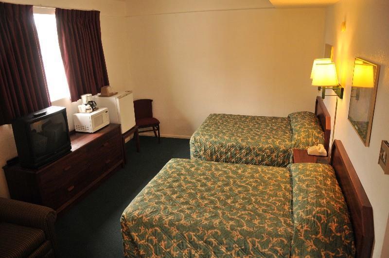 Stagecoach Motel La Junta Room photo