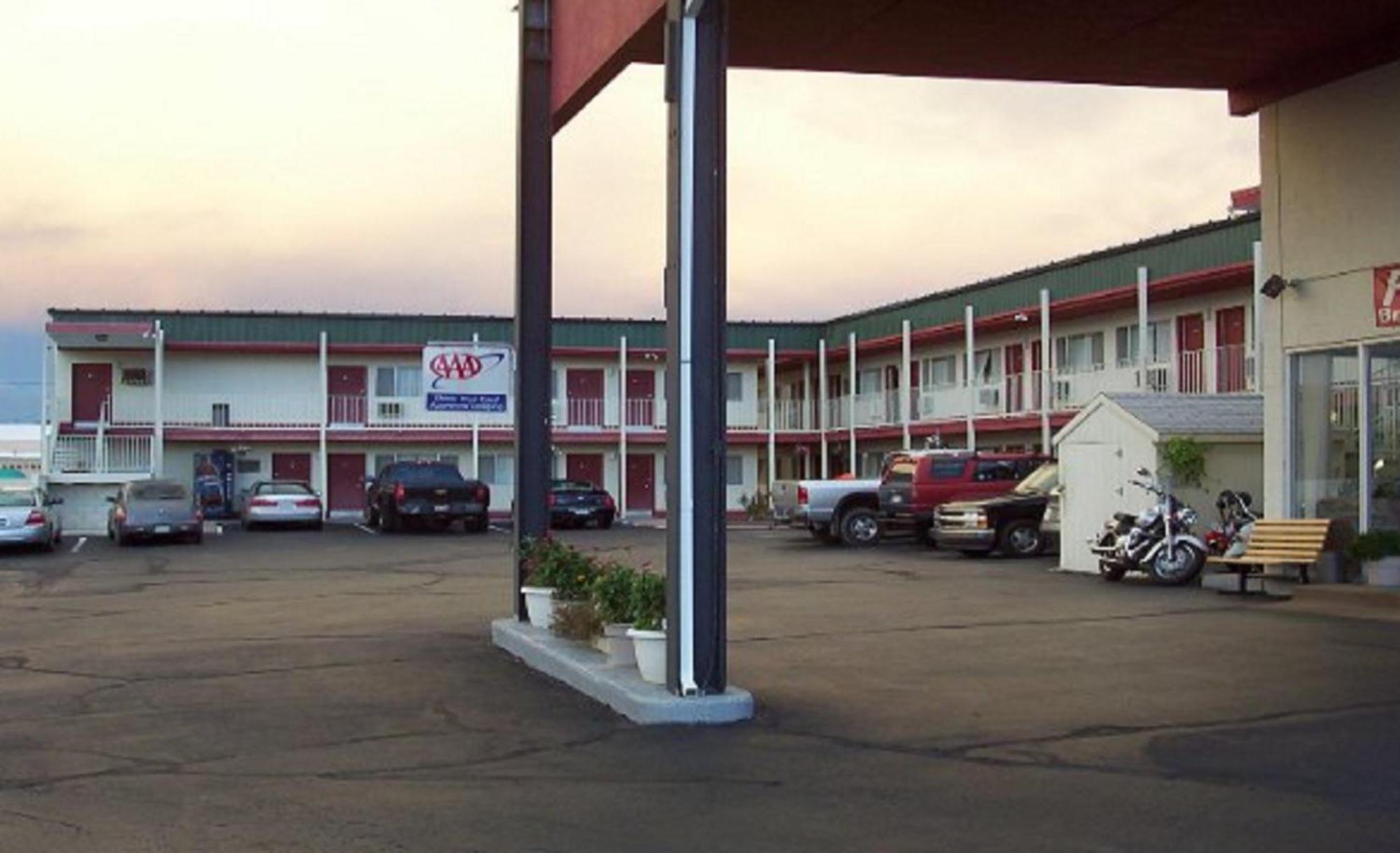 Stagecoach Motel La Junta Exterior photo